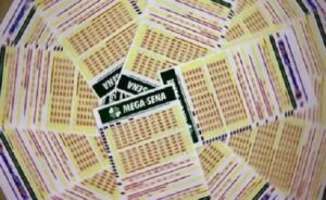 Mega-Sena acumula e prêmio principal vai para R$ 17 milhões
