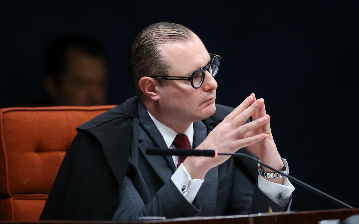 Zanin suspende eleições indiretas para governador do Rio de Janeiro