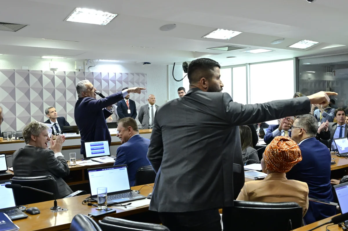 CPMI do INSS: relator resgata fala de Barroso em discussão com Gilmar e gera bate-boca; VÍDEO