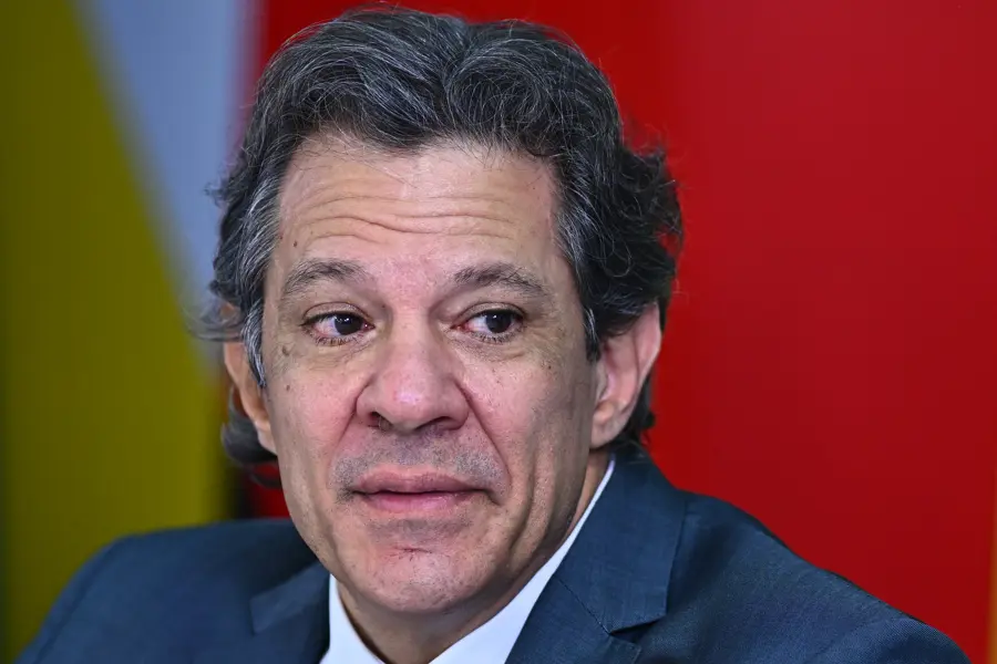 Lula é desaprovado por 51% e 56% não confiam no presidente, aponta Ipsos-Ipec