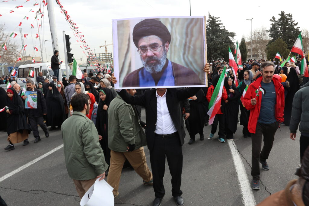 Sucessão no Irã: Mojtaba, filho de Ali Khamenei