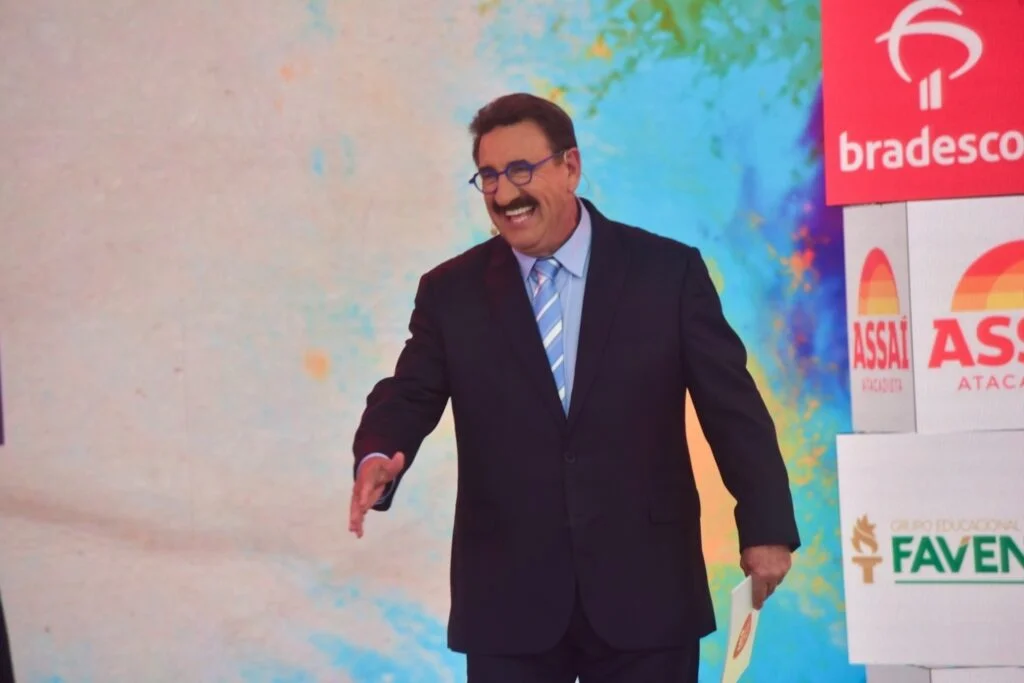 Ratinho não foi transfóbico coisa nenhuma