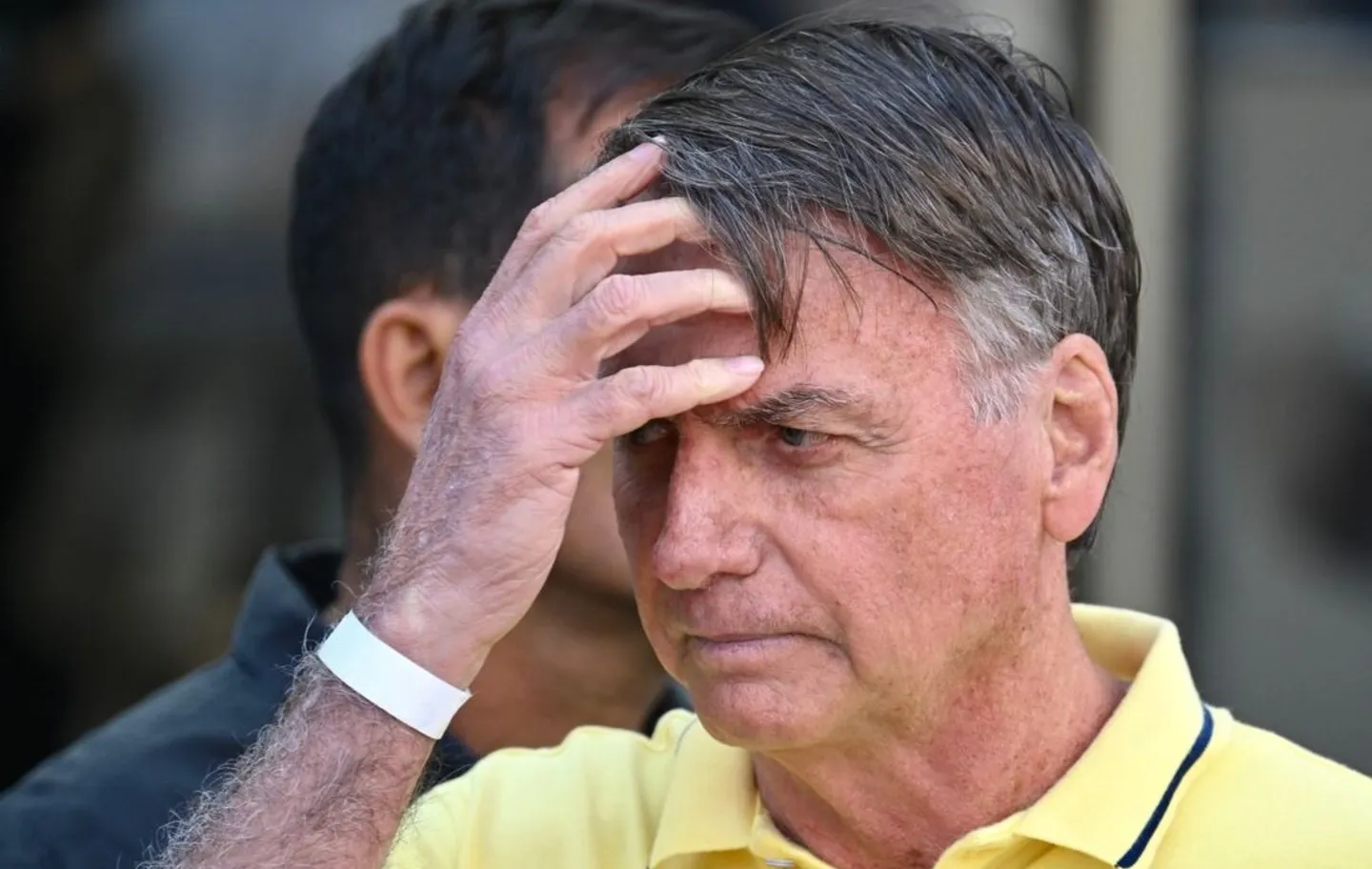 Presidente Bolsonaro é Hospitalizado em Brasília Após Passar Mal