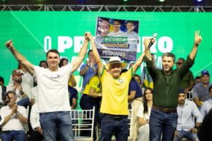 Ao lado de Flávio Bolsonaro, senador Bagattoli fala em resgate de Rondônia e do Brasil em 2026