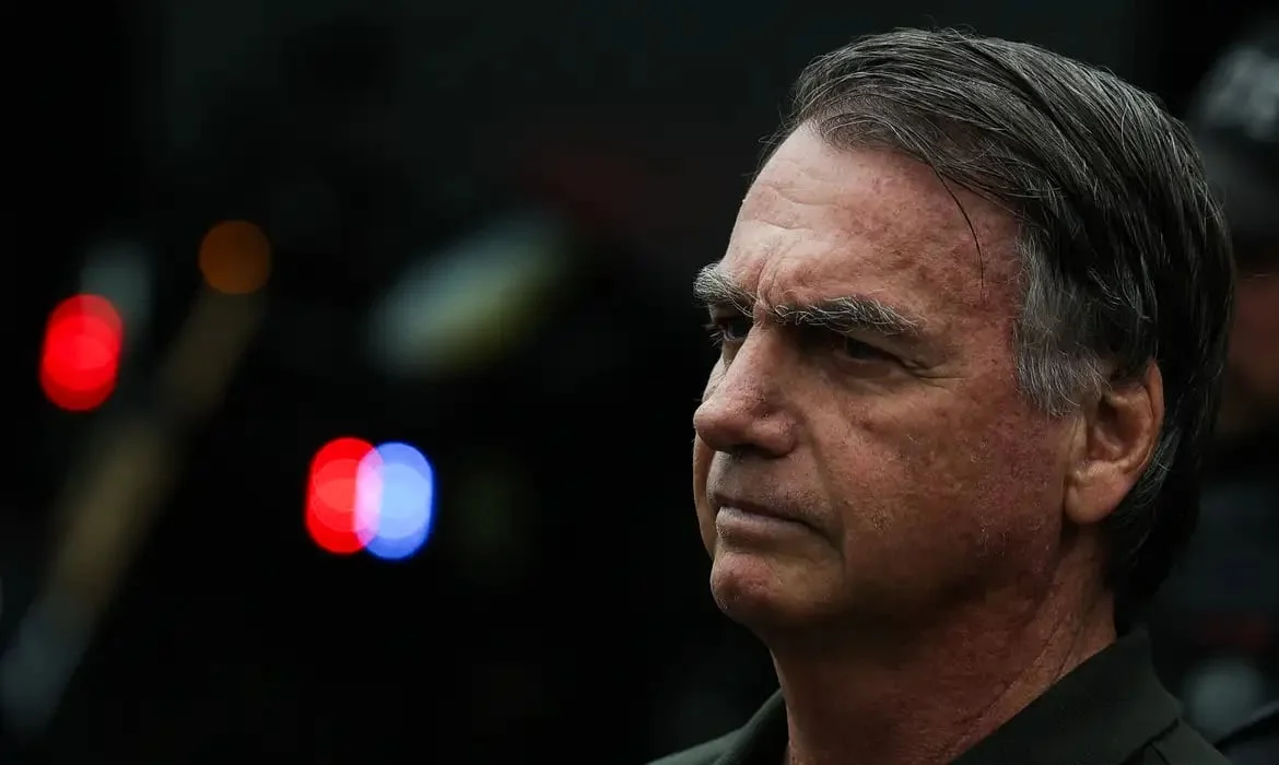 Os crimes que governistas atribuem a Bolsonaro na CPMI do INSS