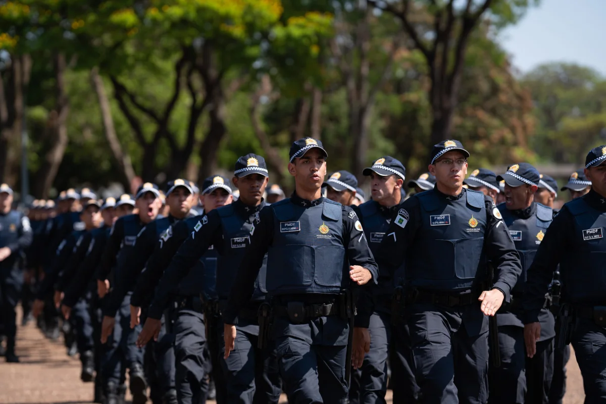 Câmara aprova MP que reajusta salário de polícia e bombeiros do DF