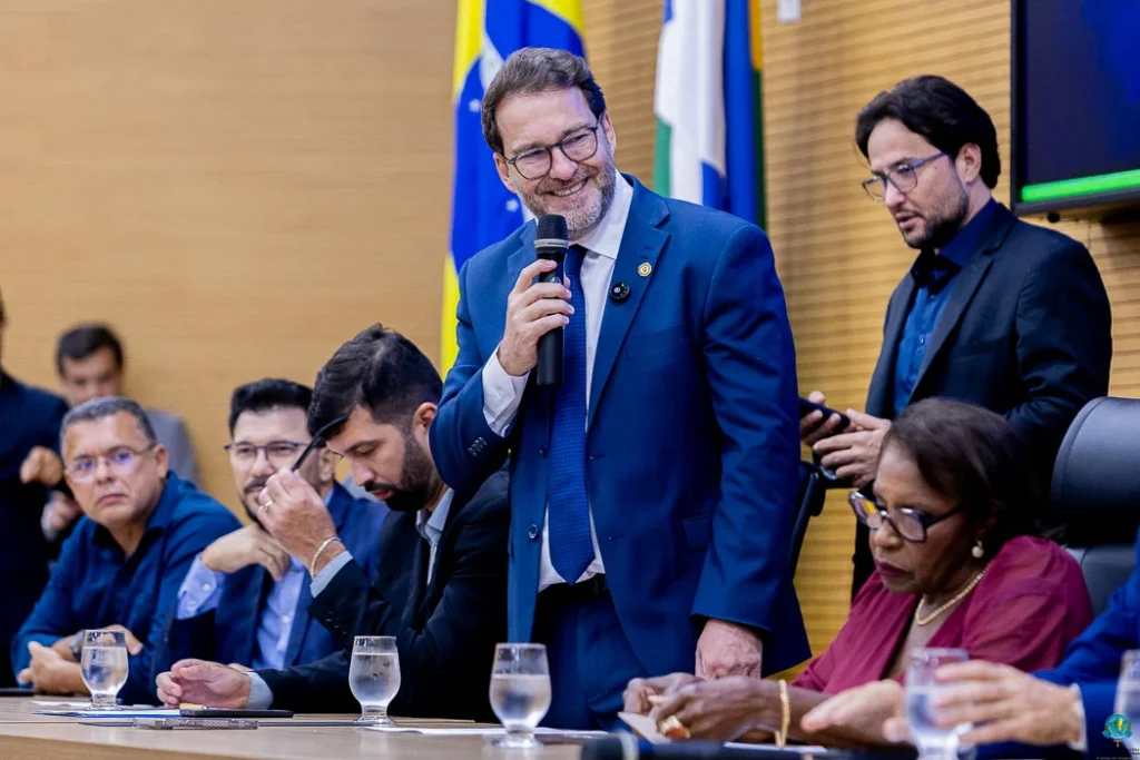 Encontro de vereadores é aberto na Assembleia Legislativa com presença de autoridades