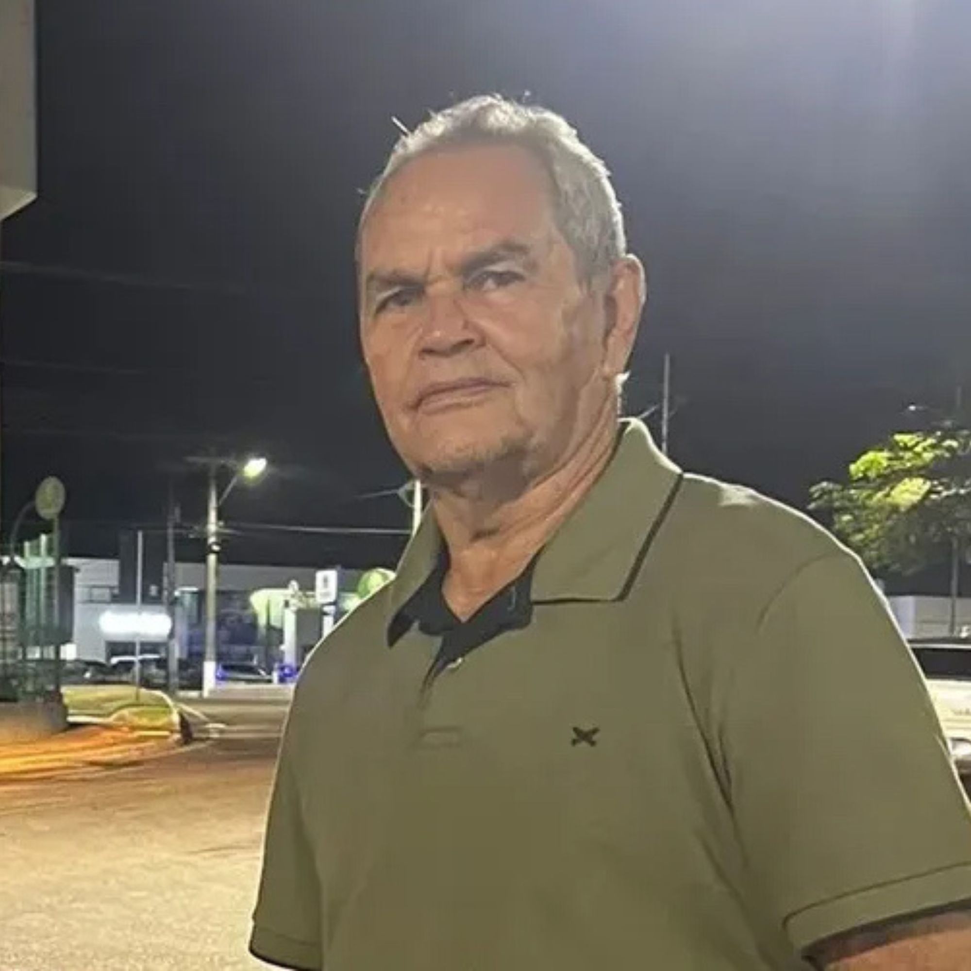 Pai morre e filho fica ferido após carreta em que estavam tombar na BR-364, em RO