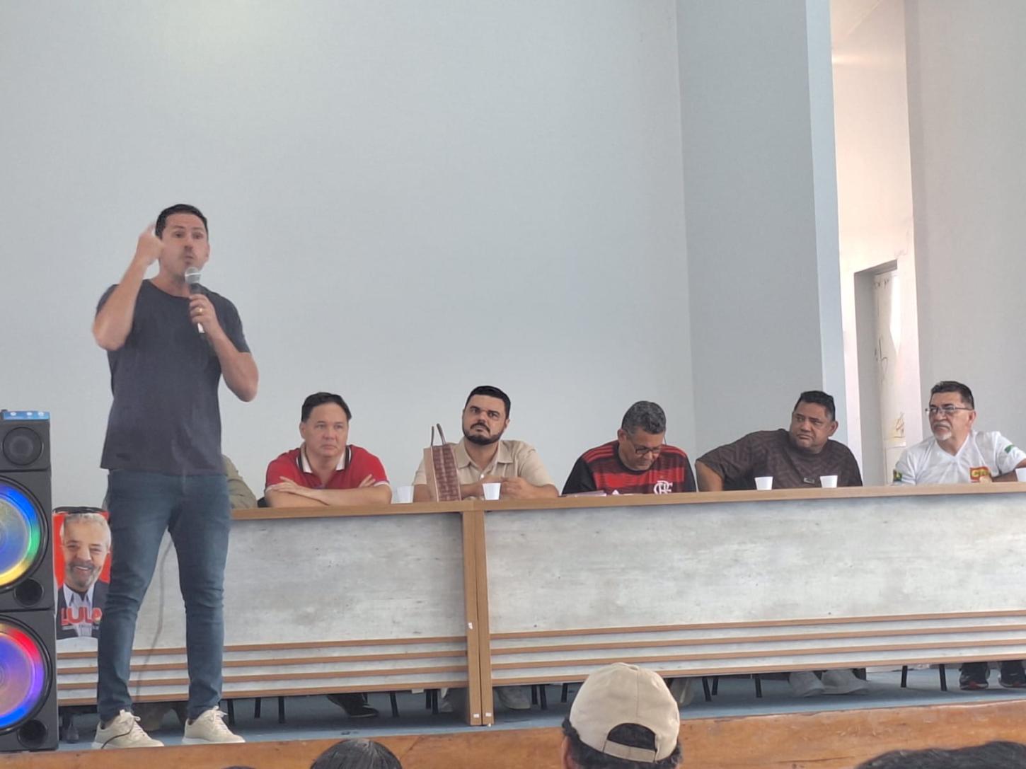 PRÉ-CANDIDATO AO SENADO, MARCELO RAMOS, CONCLAMA MILITÂNCIA PETISTA A IR ÀS RUAS DEFENDER A DEMOCRACIA