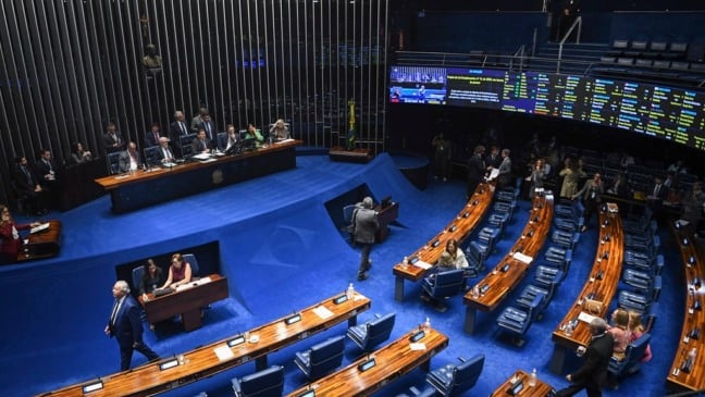 CPI quebra sigilos e convoca servidores no caso Banco Master