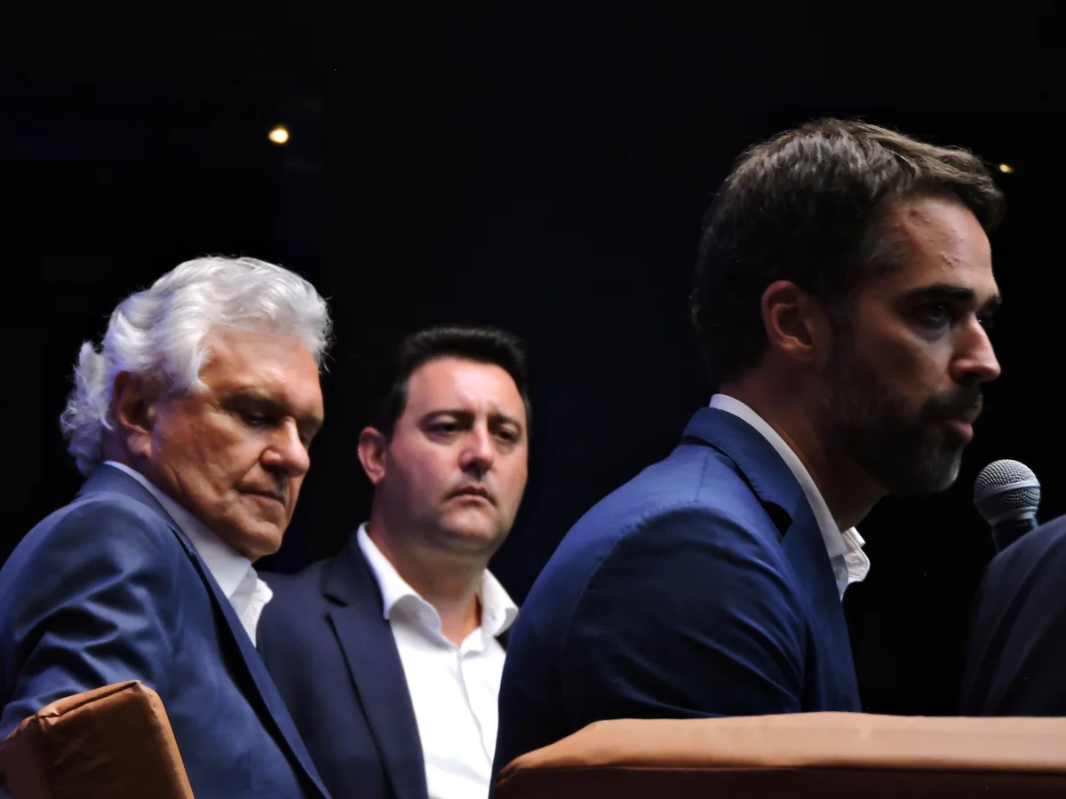 Leite não cita Caiado, diz estar desencantado e que a escolha do PSD mantém a ‘radicalização polarizada’ no Brasil