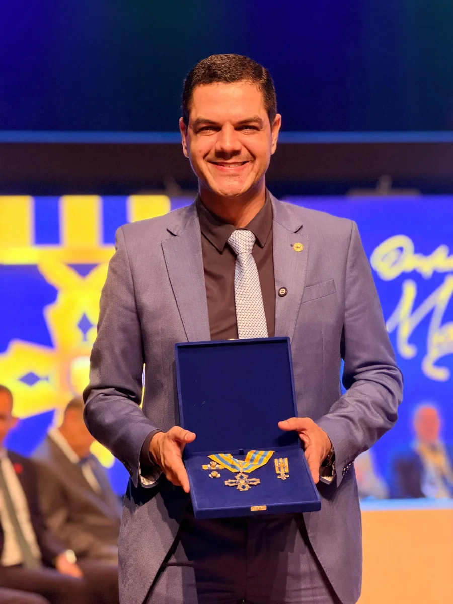 Marcos Rocha concede maior honraria de Rondônia ao deputado estadual Cássio Gois