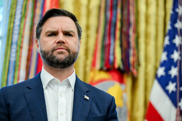 JD Vance diz que EUA não chegaram a acordo de paz com Irã