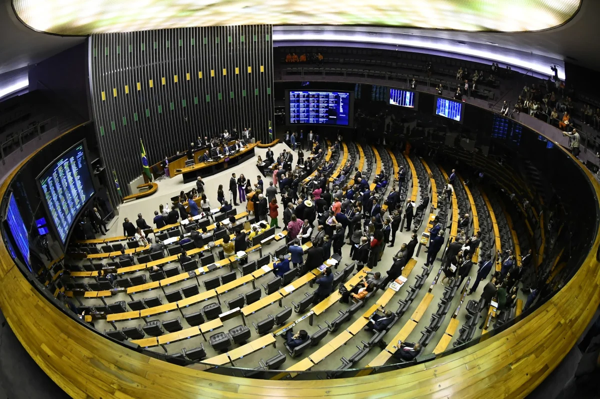 Veja como votaram senadores sobre veto de Lula à PL da dosimetria das penas de condenados pelos atos de 8 de janeiro