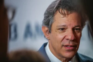 PT tenta aliança com o PSDB para fortalecer Haddad na disputa em SP
