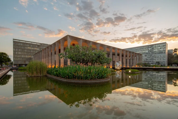 Itamaraty diz que governo Trump não seguiu ‘boa prática’ na saída de delegado da PF dos EUA