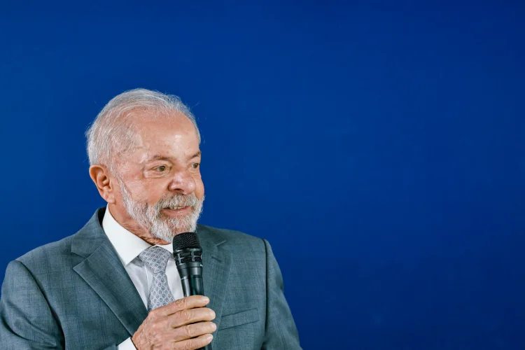 Eleições, popularidade e o cenário econômico