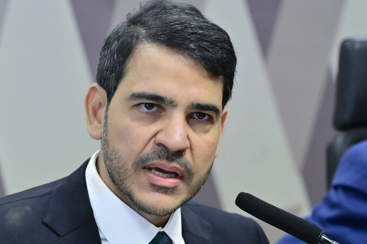 Messias diz que STF deve se abrir a mudanças e critica 'ativismo' judicial em sabatina no Congresso