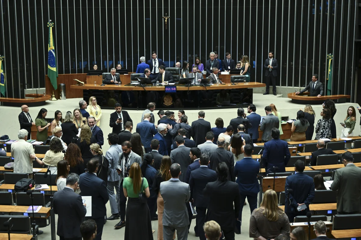 PL da Dosimetria: base do governo Lula no Congresso vai recorrer ao STF, diz líder do PT
