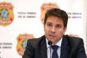 Delegado brasileiro que atuou na prisão de Ramagem é convidado a sair dos EUA