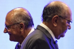 Zema ‘vilipendia a honra’ do STF e de seus integrantes, diz Gilmar