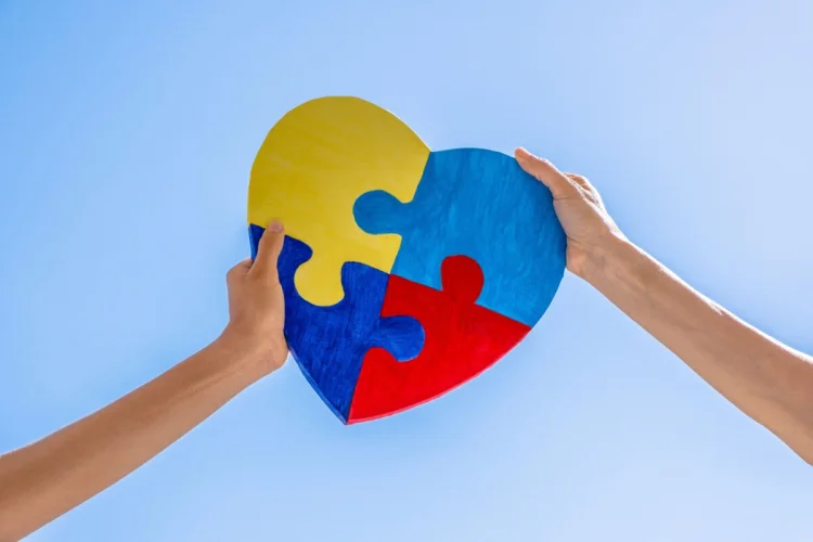 Abril Azul: 7 direitos de pessoas autistas pouco conhecidos