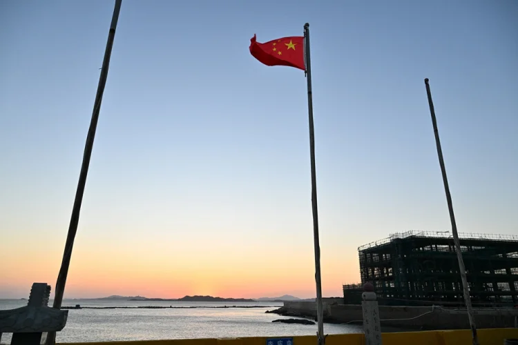 Taiwan entra em alerta após navios da China se aproximarem das ilhas Penghu 