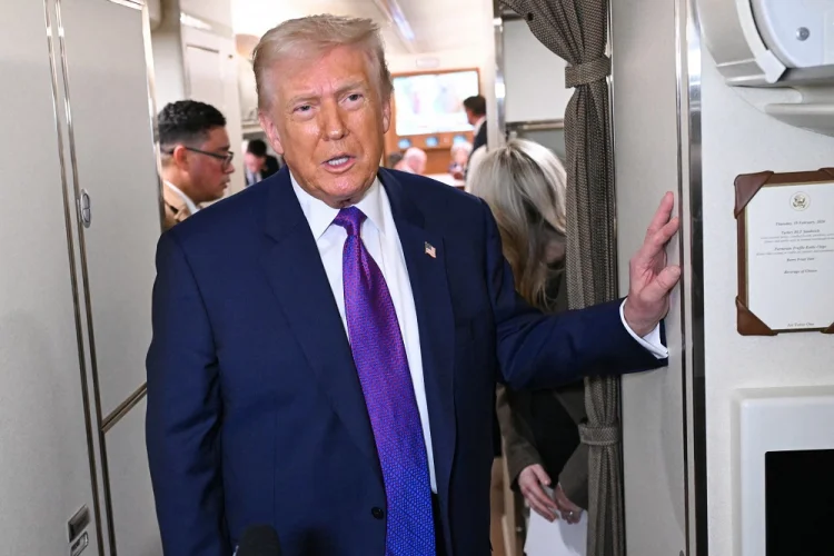 Trump diz que pode ‘passar’ em Cuba depois das tensões com Irã