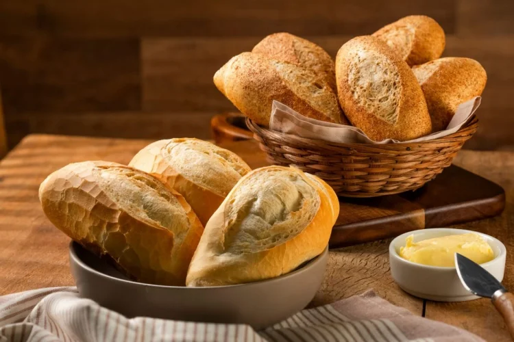 O voo da massa madre: como um pão do século VI dominou as mesas de Páscoa