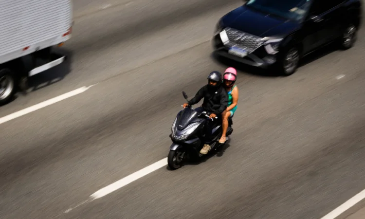 99 encerra serviço de transporte de passageiros por aplicativo de moto em SP