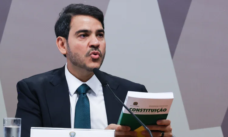 Messias é aprovado na CCJ do Senado após sabatina para vaga no STF