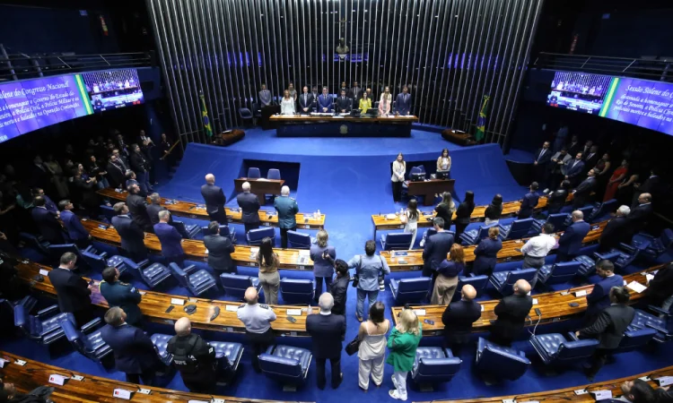 Congresso decide se mantém veto de Lula a PL da Dosimetria nesta quinta-feira