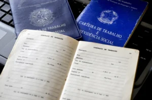 Lula sanciona lei que obriga empresas a orientarem funcionários sobre saúde preventiva