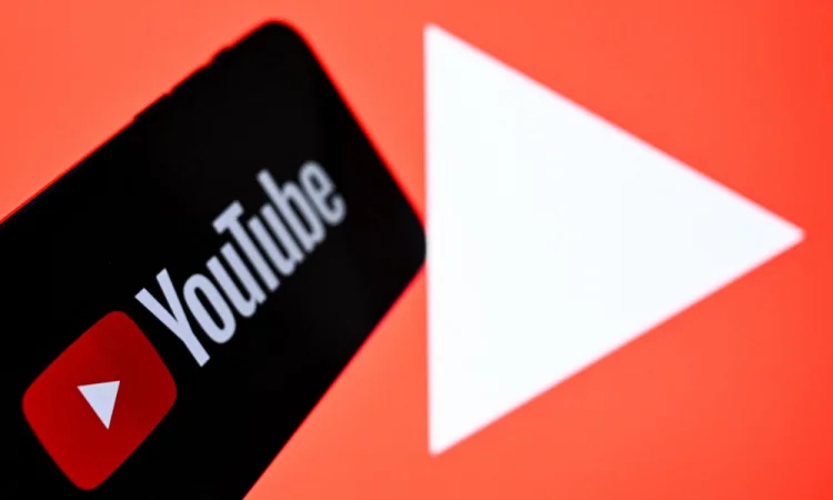 Canal no YouTube, conta de games e milhas aéreas na partilha? Congresso debate ‘herança digital’