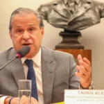 Novo ministro de Lula votou a favor do impeachment de Dilma