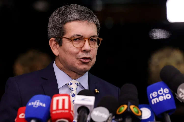Randolfe diz que rejeição a Messias era prevista e que Lula fará nova indicação