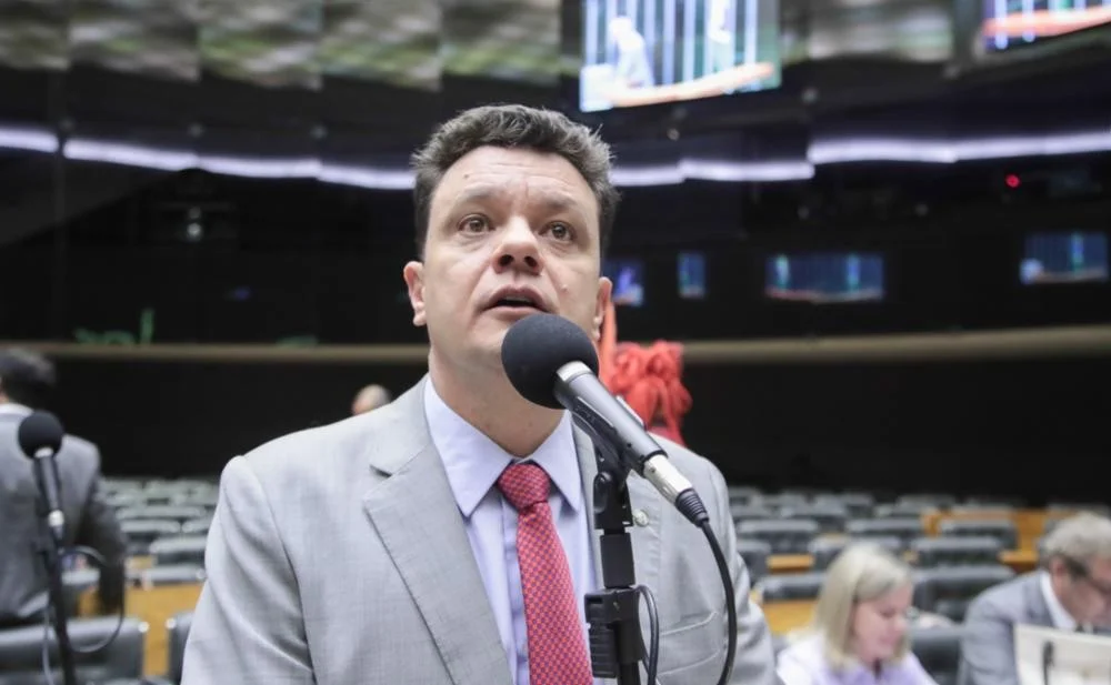 Indicados a vaga de ministro do TCU passam por sabatina na Câmara nesta segunda