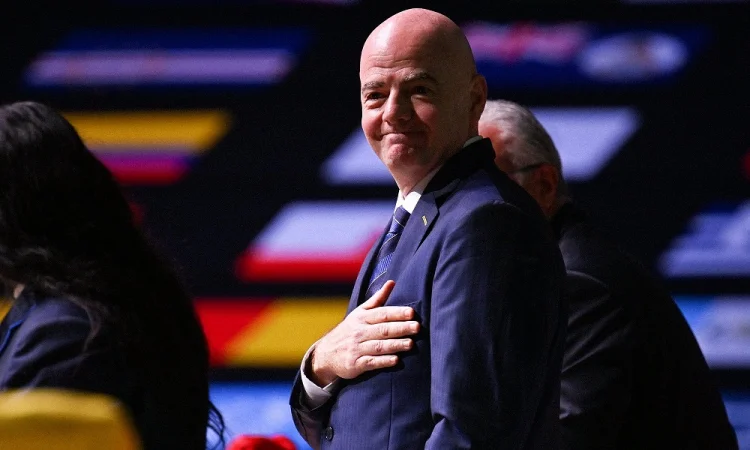 Excesso de status: Infantino e a escolta que Vancouver recusou
