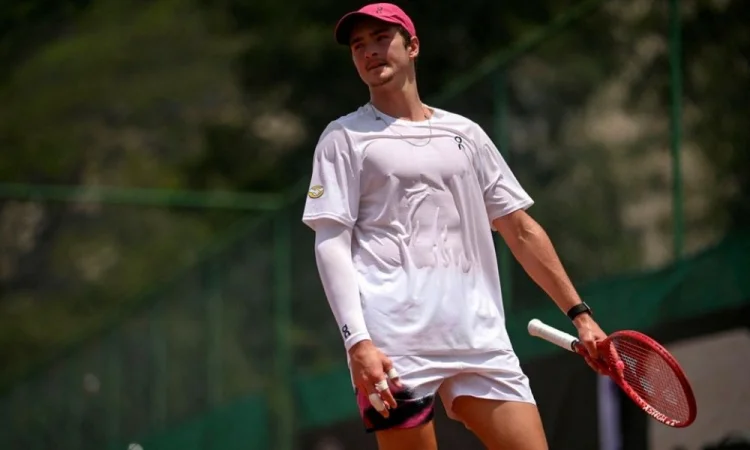 João Fonseca sobe 5 posições no ranking ATP; Victoria Barros e Naná Silva fazem história no ITF