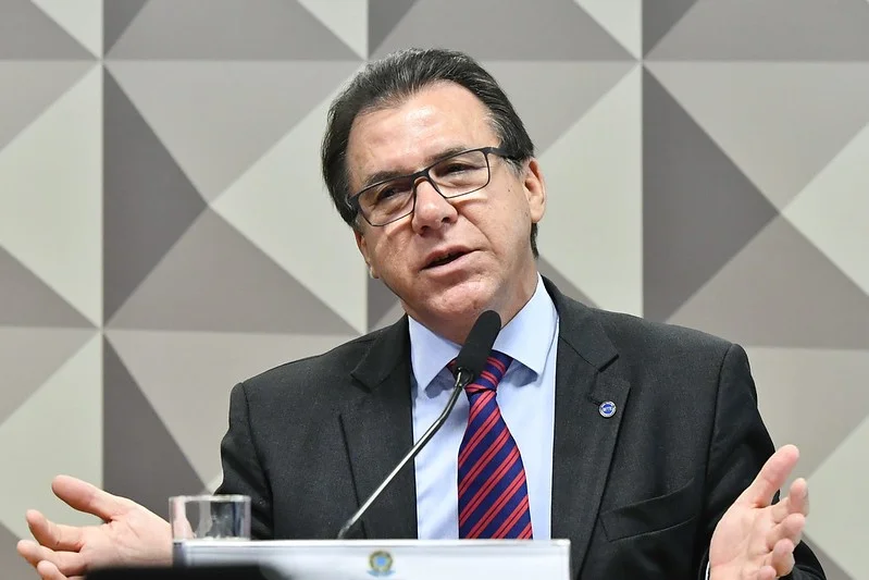 Governo calcula que R$ 7 bilhões do FGTS podem ser liberados a 10 milhões de pessoas para pagamento de dívidas, diz ministro