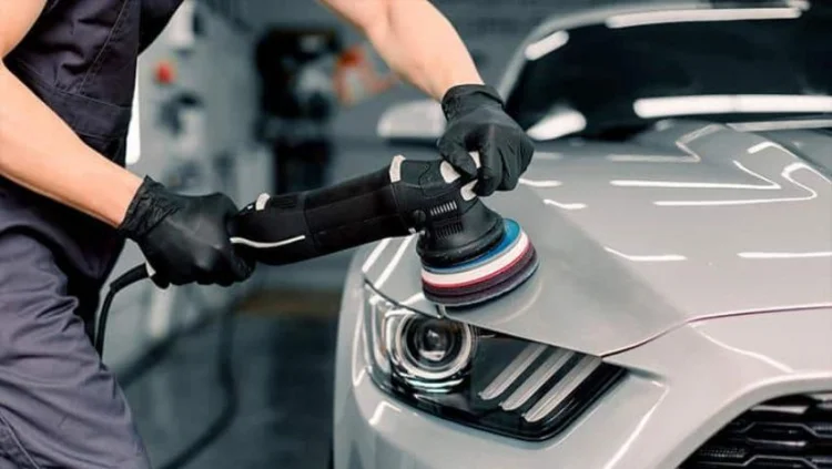 Qual a diferença exata entre polimento, cristalização e vitrificação da pintura do carro?