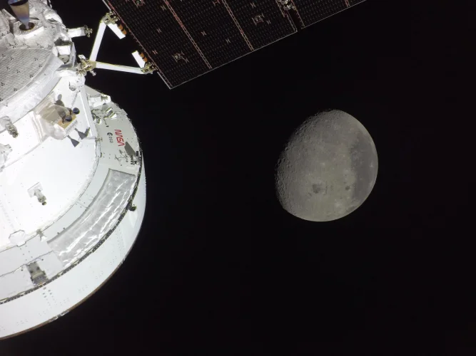 EUA voltaram ‘à ativa’ de enviar astronautas à Lua, diz chefe da Nasa