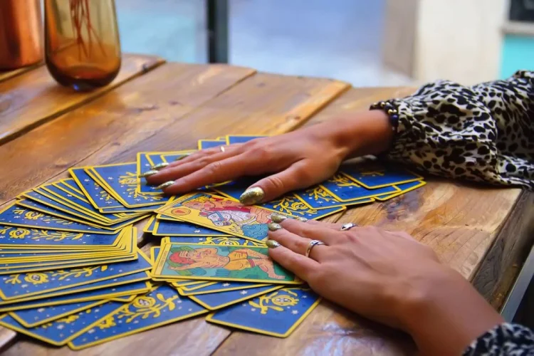 Tarot do dia: previsão para os 12 signos em 07/04/2026