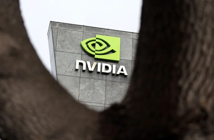 Nvidia registra recorde de receita graças a boom de IA