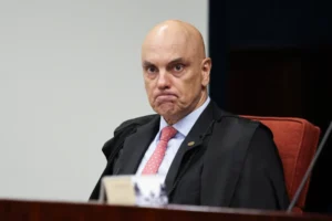 STF discute resposta institucional após Moraes ser notificado por processo movido nos EUA contra ele