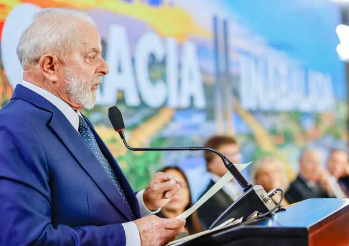 Congresso derruba veto de Lula à transferências voluntárias e libera verba para municípios antes da eleição
