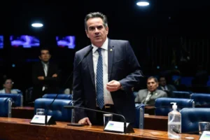 ‘Tentativa de manchar a minha honra pessoal’, diz Ciro Nogueira após ser alvo da PF