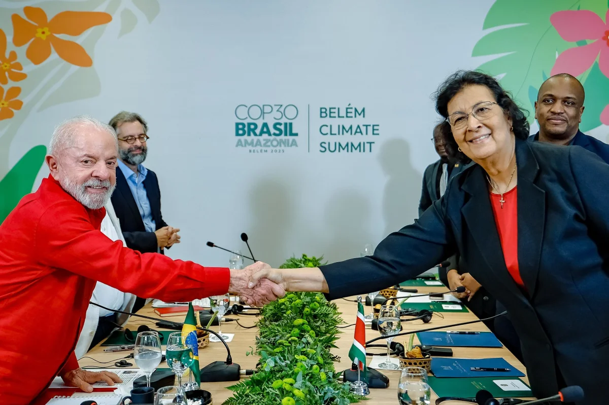 Lula recebe presidente do Suriname nesta quinta e deve assinar acordo de combate ao crime organizado na fronteira
