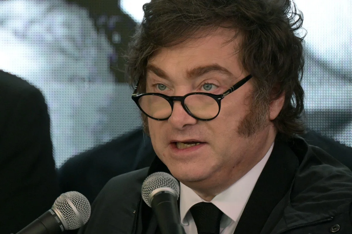 Javier Milei: impopularidade recorde e situação econômica na Argentina  - O Assunto #1714