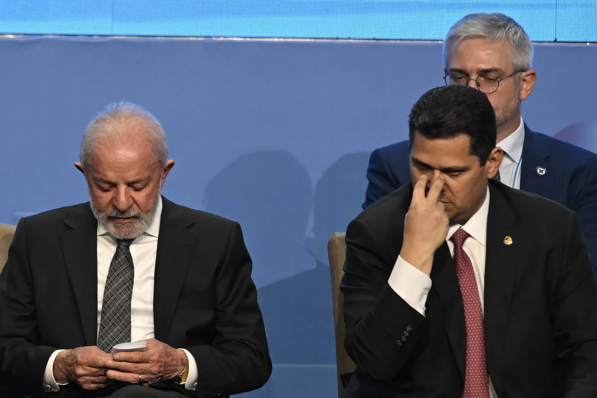 Lula orienta articuladores no Congresso a não esticar a corda com Alcolumbre, mas deve adotar postura combativa na campanha